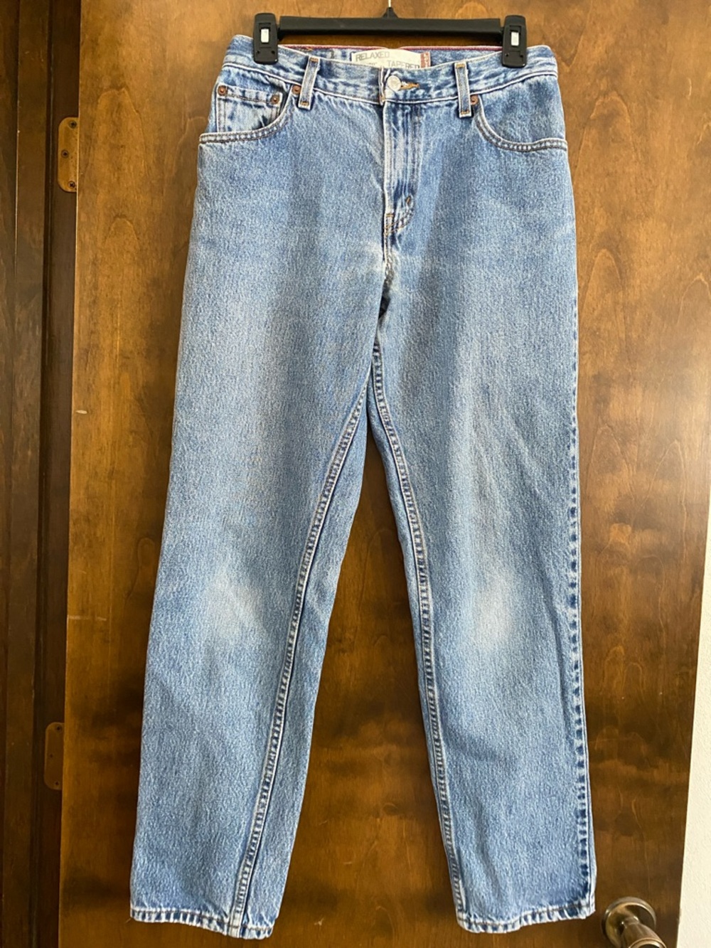 LEVIS 550 Vintage relaxed tapered jeans. 100% cotton. No stretch. Red tag.
